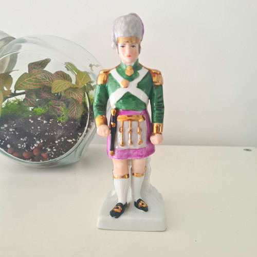 Hand painted porcelain - painted,