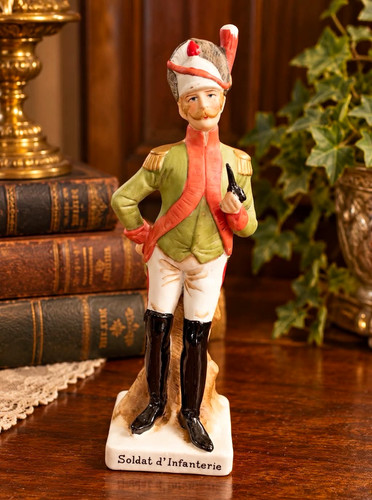 Hand painted glazed porcelain - painted,