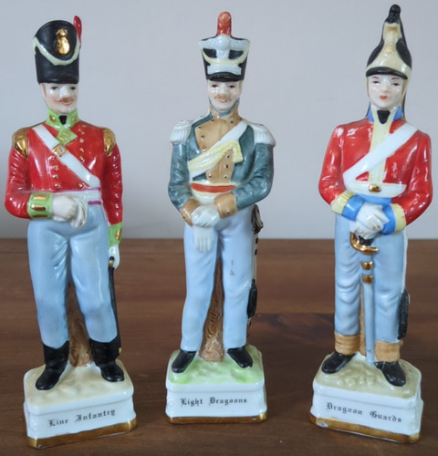 Vintage porcelain military - 3x,