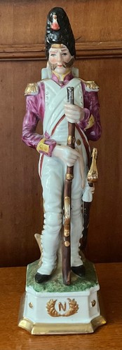 Capodimonte porcelain soldier - porcelain,